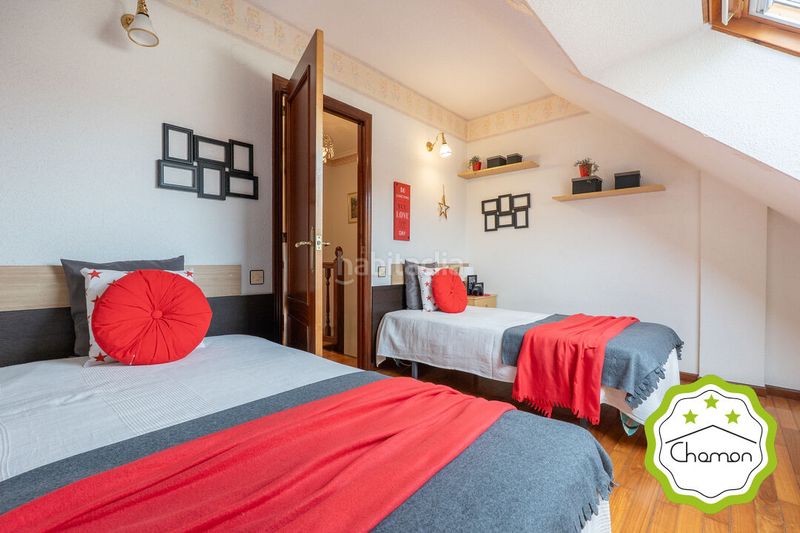 Foto 6fe7e42f-3911-42ef-b7e1-d6cd060129ef. Dúplex amb calefacció aparcament a Tregadín Noja