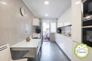 Etagenwohnung  Abatxolo kalea. En abatxolo, prácticamente reformada y con 3 balcones!