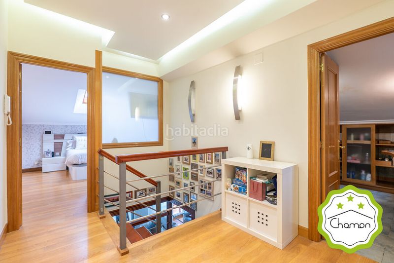 Foto a9570fac-0bf5-4ba0-903c-2b54940e9919. Duplex avec chauffage parking dans Berango