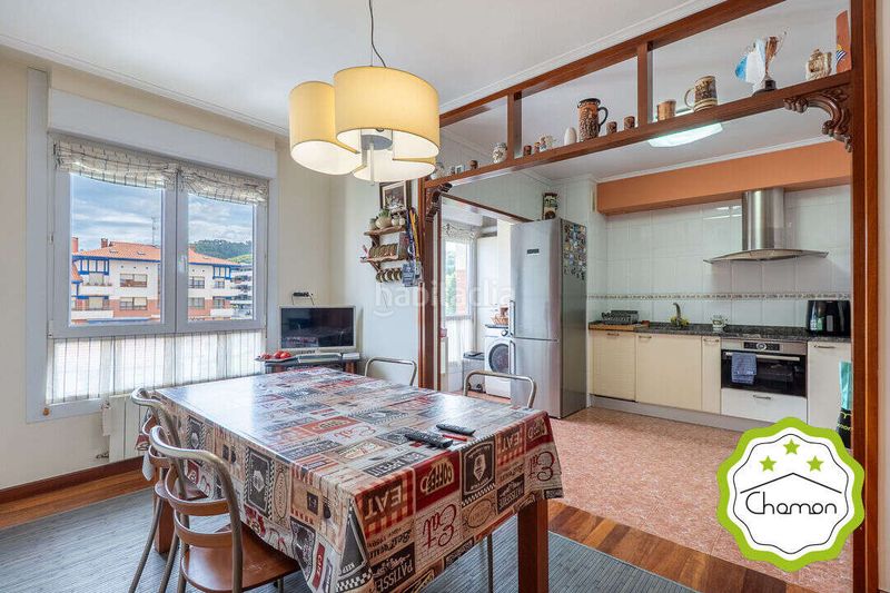 Foto a9899d33-4a2d-49fc-95a3-382debfc73b6. Duplex avec chauffage parking dans Berango
