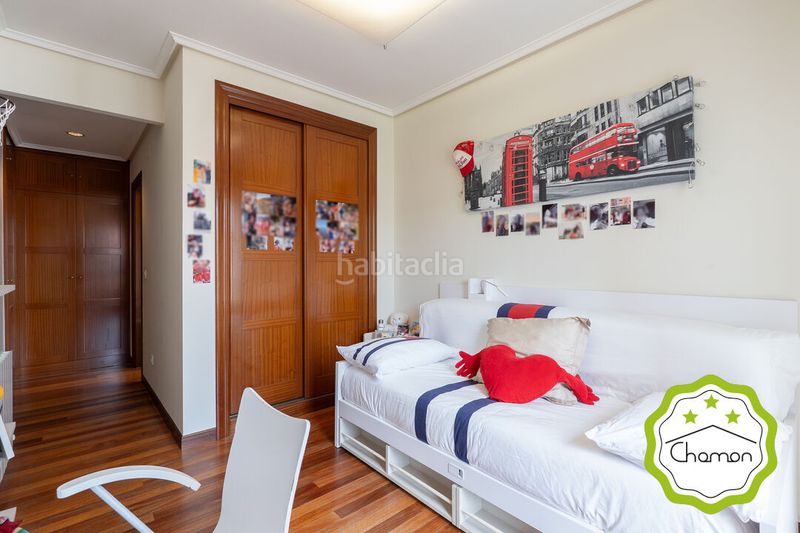 Foto e033780d-90eb-48d0-9250-97378502eb10. Duplex avec chauffage parking dans Berango