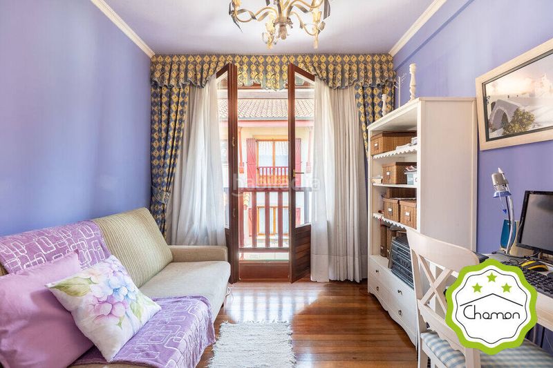 Foto d53b1218-fb5a-4cb0-b05f-08c678995208. Casa amb aparcament a Arrigorriaga