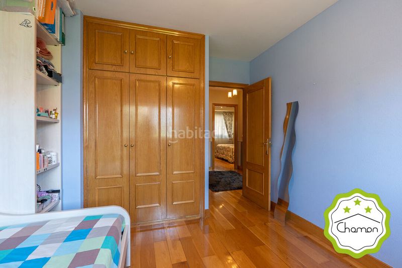 Foto 0e2d00a2-284b-4940-afad-3b822e747e7f. Casa adossada amb calefacció aparcament a Loiu