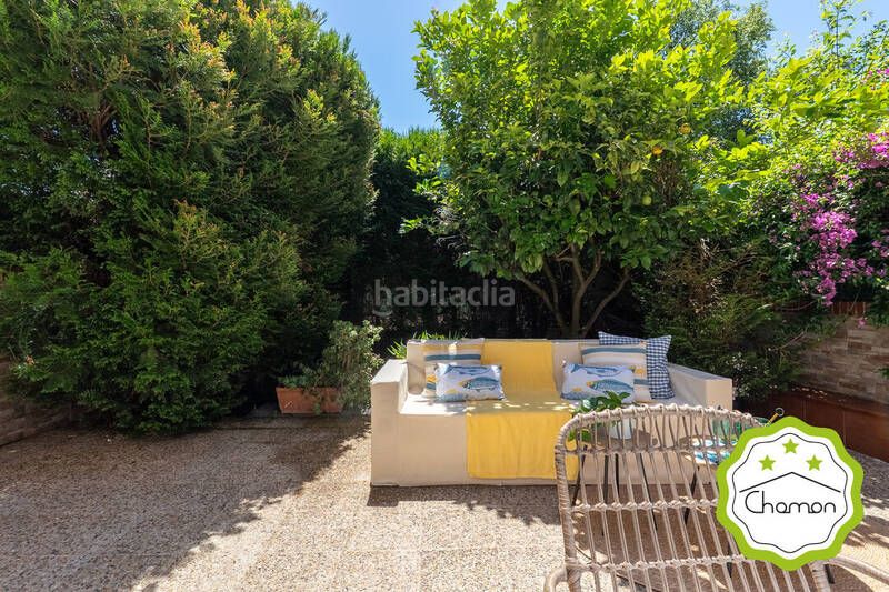 Foto c1e5682b-0350-445c-a29e-eb4024d25d0f. Casa adossada amb calefacció aparcament a Loiu
