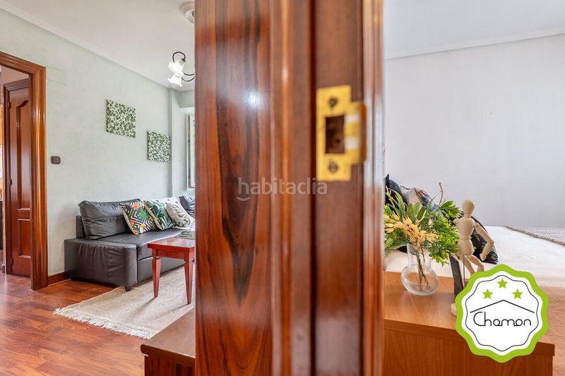 Foto fd24bbb2-6a3f-4587-bf97-874c9a9a619c. Pis a Uretamendi Bilbao