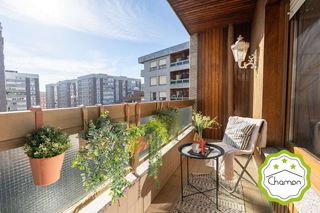 Piso  Julio urquijo kalea. Impresionante vivienda con terraza, garaje y trastero
