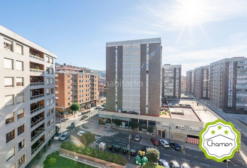 Foto ea285f4a-d0e8-4892-9f13-973d3aa63e08. Pis amb calefacció aparcament a San Pedro de Deusto - La Ribera Bilbao