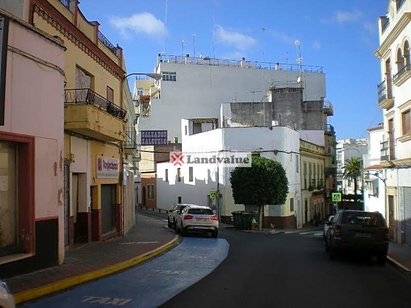 Foto dbc1240f-fd04-4c0b-aa9a-d4770d2dcfef. Terreno residencial en c/ madueño de los aires 6 en Alcalá de Guadaira