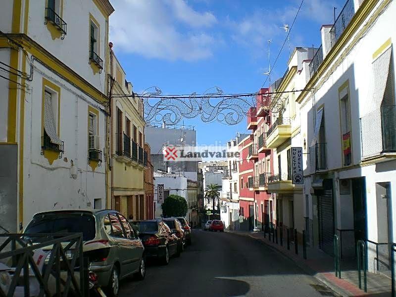 Foto e3f01600-d026-4417-8c29-bb3c2223f9d9. Terreno residencial en c/ madueño de los aires 6 en Alcalá de Guadaira