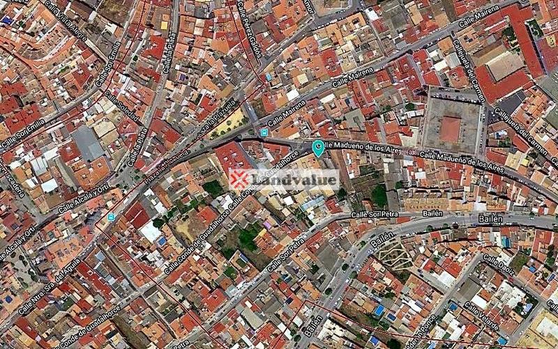 Foto f67a41d2-19ca-4f5e-b3b0-dd8b006f2ade. Terreno residenziale in c/ madueño de los aires 6 in Alcalá de Guadaira