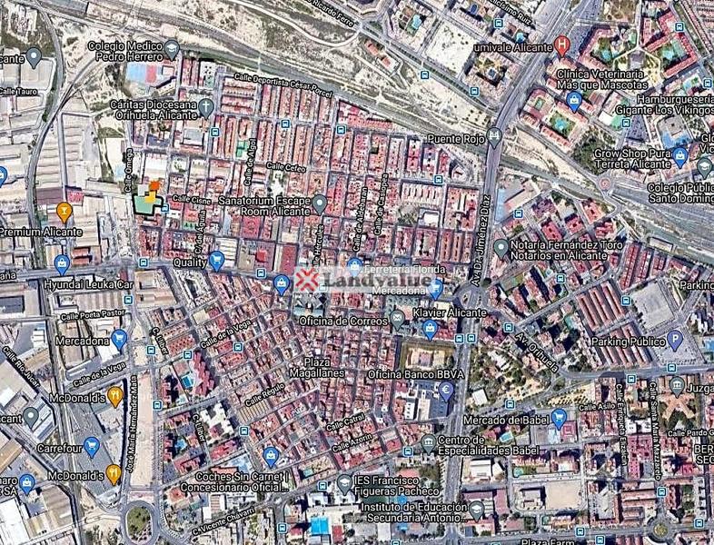 Foto e60474ed-ed9f-480e-9ca0-98674fd36768. Terreno residencial en c/ cisne s/n esq. c/ victor serra en Alicante