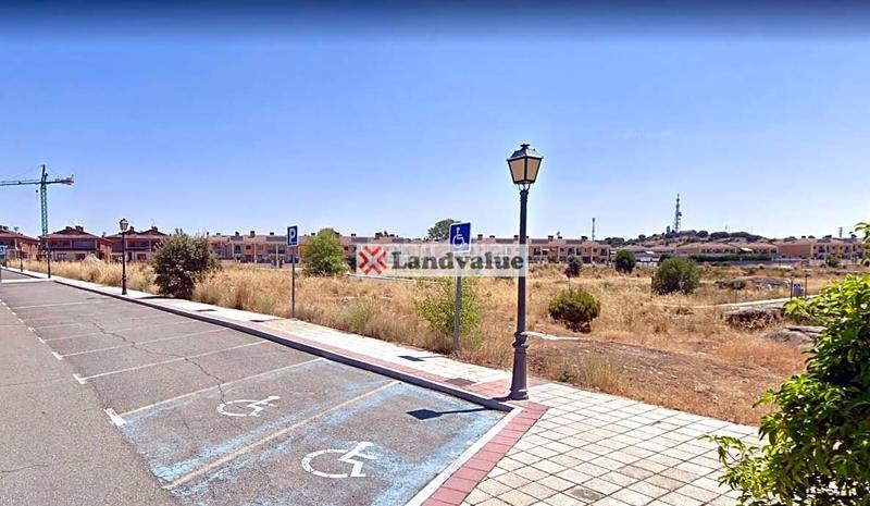 Foto 537891ce-1d95-4ffa-a3b7-f58b87209492. Residential plot in calle teresa de calcuta 21b in Ávila
