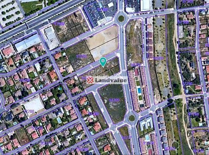 Foto b5c56f75-218b-459b-a13e-e3522820fa60. Residential plot in calle teresa de calcuta 21b in Ávila