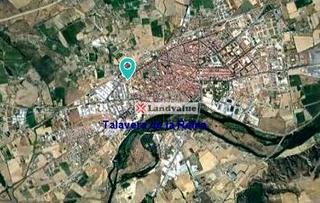 Wohngrundstück in Reyes católicos