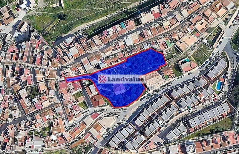 Foto 6773bc78-d5ec-435b-bdfa-e8719567c2f3. Residential plot in gloria 68 in Centro Histórico Vélez - Málaga