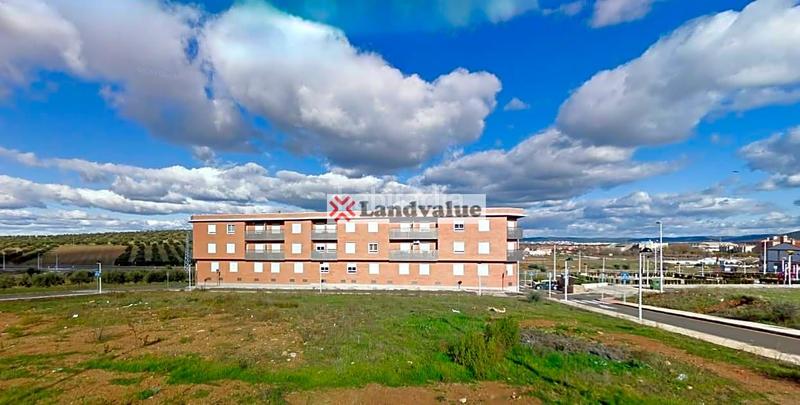 Foto 4dc5e889-4ff5-4021-9679-e47fe00c5889. Terreno residencial en pau 'la rincona'. solar 4 4 en Puertollano