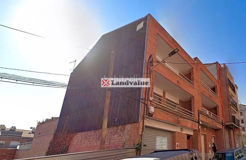 Foto 79b5a928-2c04-45bc-baca-09975fd7f191. Terreny residencial a carrer dantoni torrella 261 a Terrassa