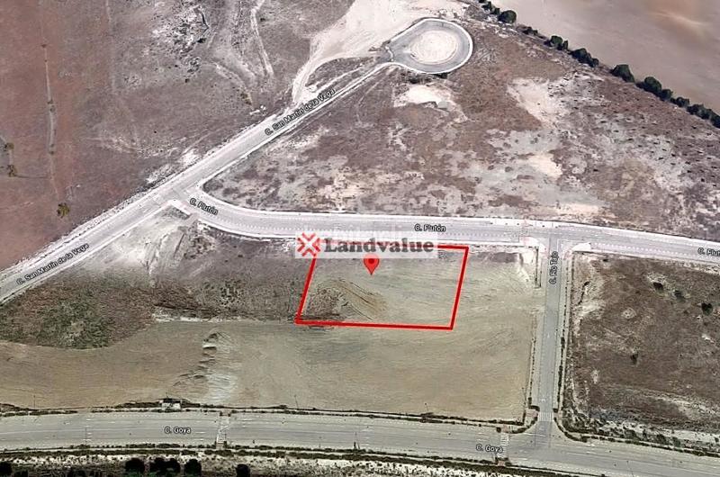 Foto ba6ef7c8-4d6c-4ffe-ad30-24df4e7690eb. Terreno residenziale in calle m la peluquera 2532 in Valdemoro