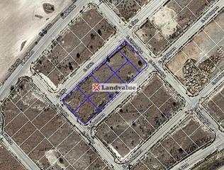 Area edificabile industriale in La Peluquera 56