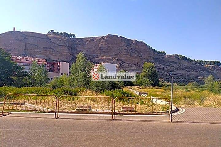 Foto c066d258-0d45-476b-ae82-1ca40d57ae8f. Terreny residencial a margarita 2 a Plaza de Toros - Barón de Warsage Calatayud