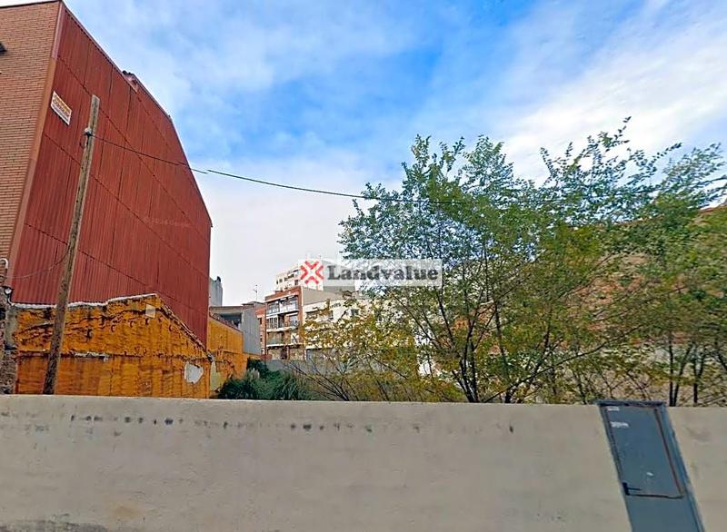 Foto f1450bfd-818f-4c3c-a975-ed34f04831be. Residential plot in carrer de fernando poo 16 in Els Merinals Sabadell