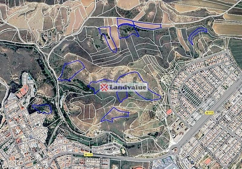 Foto d478bfc5-1628-4800-93b4-63f28873e494. Terreny residencial a calle de los sauces 74 a Casco Urbano Paracuellos de Jarama