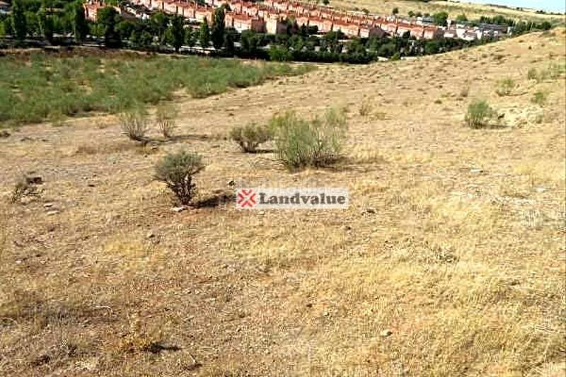 Foto 8f8b68ed-7be3-45b4-8598-d761d2f4ab4a. Terreno residencial en calle río guadalix 34 en Meco pueblo Meco