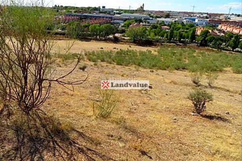 Foto 41555fe4-9119-458e-9fae-4aa3cbd96e54. Terrain résidentiel dans calle río guadalix 34 dans Meco