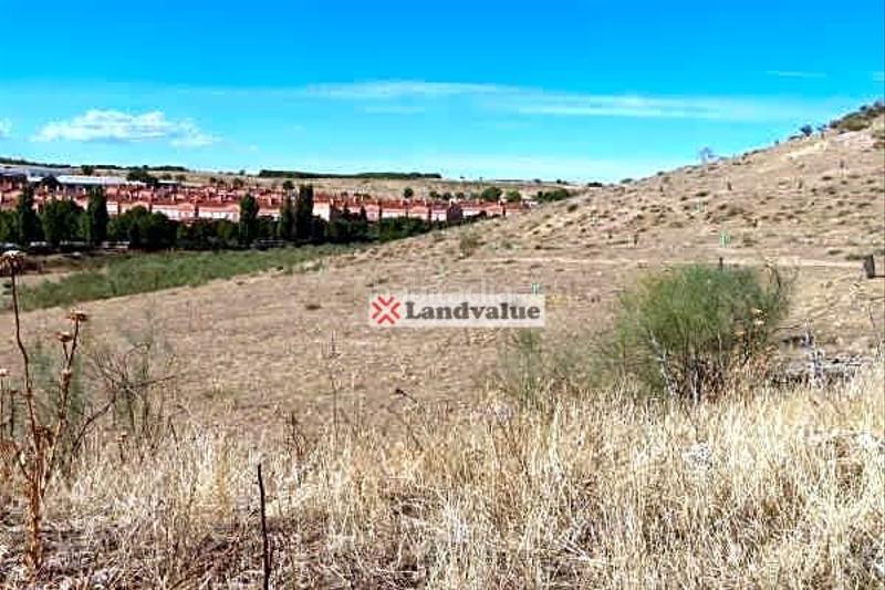 Foto 5098022d-c0b4-4cf8-be07-9dc00e9c7509. Wohngrundstück in calle río guadalix 34 in Meco pueblo Meco