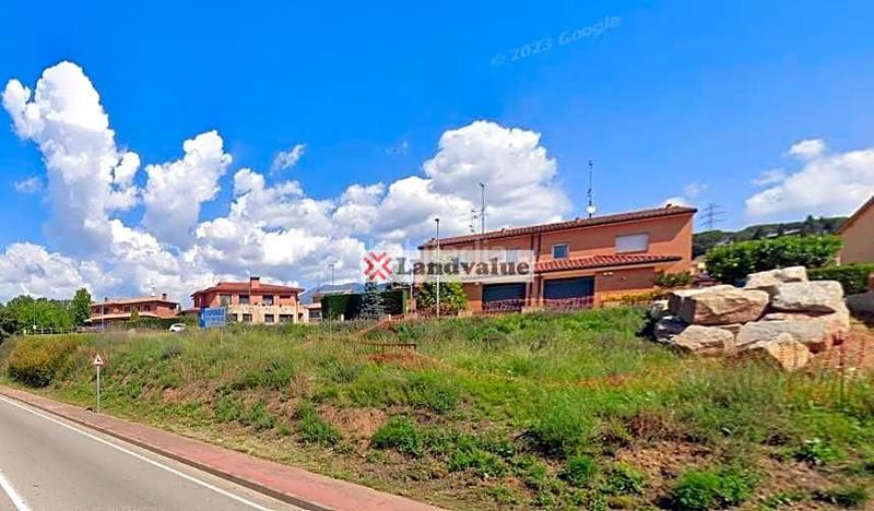 Foto 0f09450c-21e6-4eff-927e-eba1d8e99e0a. Terreny residencial a carrer clavell 57 a Santa Maria de Palautordera