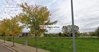 Terreny residencial a Carrer josep tarradellas