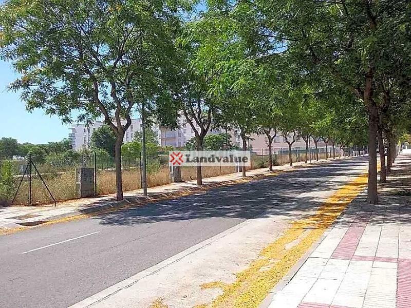 Foto d14b1e7f-a22c-4380-8f9a-0ee9313d0786. Terreny residencial a carrer tarragona 28 a Constantí