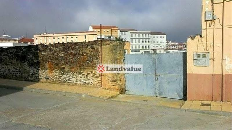Foto 2d68a9ce-2531-4ee1-8ff2-bd69e35a8378. Terreno residencial en matadero 1 en Guijuelo