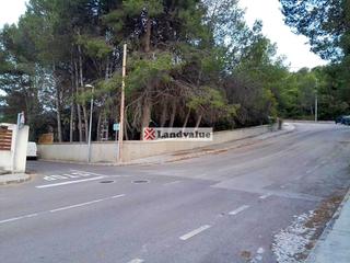 Residential Plot in Oliveres, esquina calle del puntal