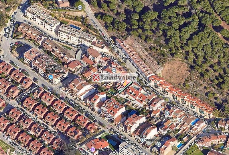 Foto 22293f5e-f282-4e33-8583-74264c5268a7. Terreno residencial en carrer l'església 35 en Centre Sant Andreu de Llavaneres