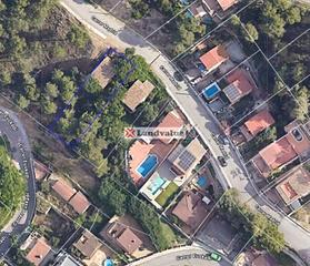 Wohngrundstück in Carrer madrid 24