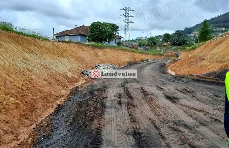 Foto a900647b-21db-47f2-858b-7c4c6418e7ee. Terreno residencial en ponton vaqueros parcela r 4b en Oviedo