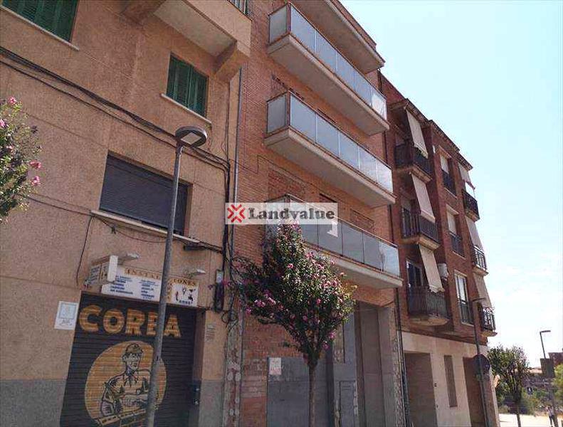 Foto d9008fbe-e8f8-46a9-8bee-e9e30297a3f8. Terrain résidentiel dans carrer de la lleialtat 27 dans Esplugues de Llobregat