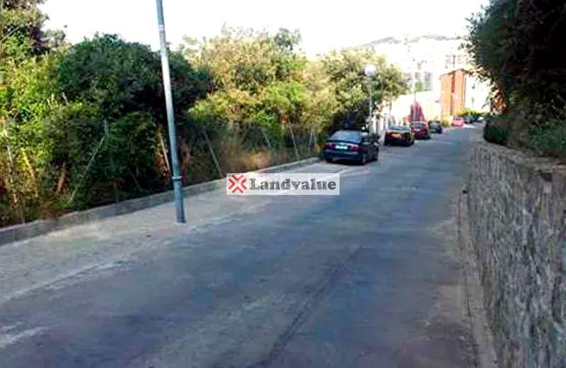 Foto 4b9c418a-7b6c-4f36-b19e-baba22445eff. Terreno residencial en carrer de cànoves 40-46 en Barcelona