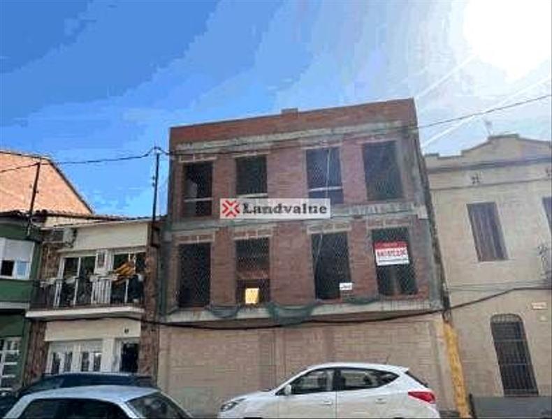 Foto 08cc78cd-a19b-43e3-85d3-f53f98d6387e. Terreno residenziale in carrer doctor trueta 19 in Sant Celoni