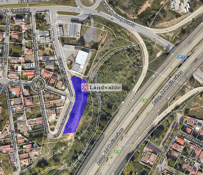 Foto 89dade67-d2be-47c1-b5a4-197e8d938419. Wohngrundstück in carrer de frederic mompou in Can Vallhonrat Rubí