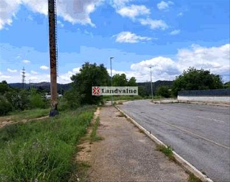 Foto aa9abe24-e9d8-4fa8-acc0-e05f13a06d70. Wohngrundstück in carrer de frederic mompou in Can Vallhonrat Rubí