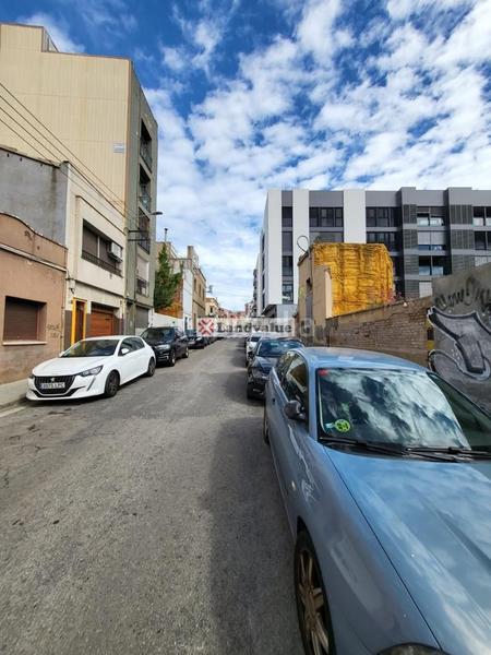 Foto cb4a99fe-b53b-46af-9c7d-74e217f18241. Terrain résidentiel dans carrer de piferrer dans Creu Alta Sabadell