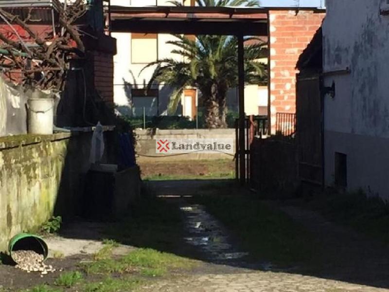 Foto f2e87d21-c36a-4e5d-b0fb-1e4554b6bf2f. Terreno residencial en barrio Helgueras 21 en Helgueras Noja