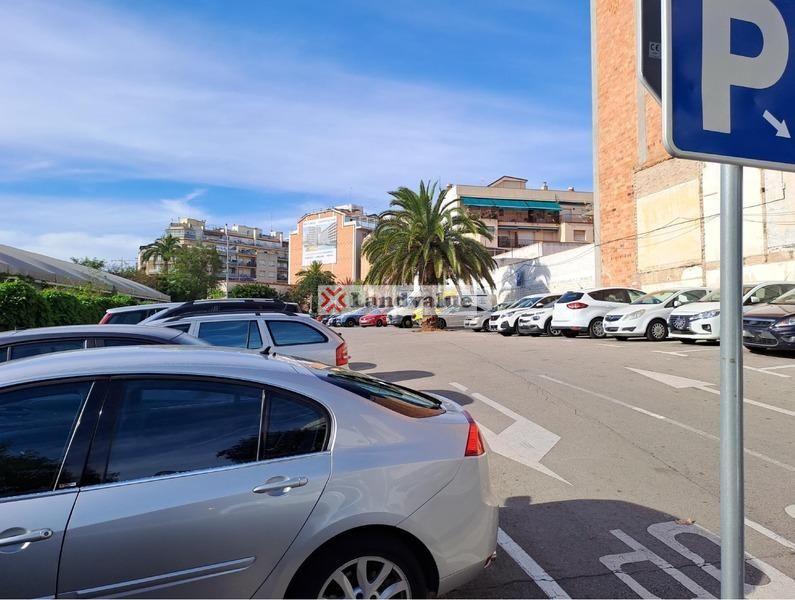 Foto 8fae8bdd-83f3-40c6-af44-54bfe9a9b6b6. Terrain résidentiel dans carrer de francesc llunell 55 dans Esplugues de Llobregat