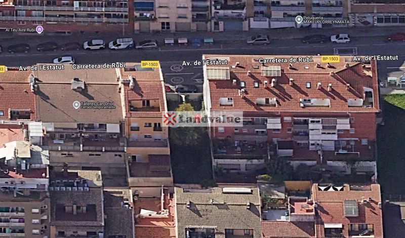 Foto dd56c0b0-dc28-4292-ab0a-e462bd2d9c3e. Wohngrundstück in avinguda de l'estatut 182 in Ca n´Oriol Rubí