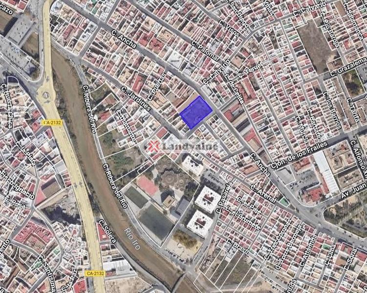 Foto 54f1d733-e317-4427-9eb5-4026ef352a8f. Terreno residenziale in c/ ancha 52 in La Banda - Campo de Fútbol Chiclana de la Frontera