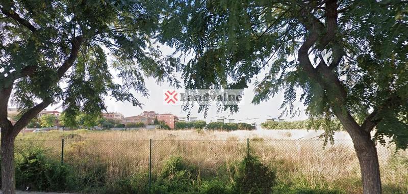 Foto c591c31d-16bb-40b9-a13b-cca74b608931. Wohngrundstück in carrer perafort 1 in Constantí