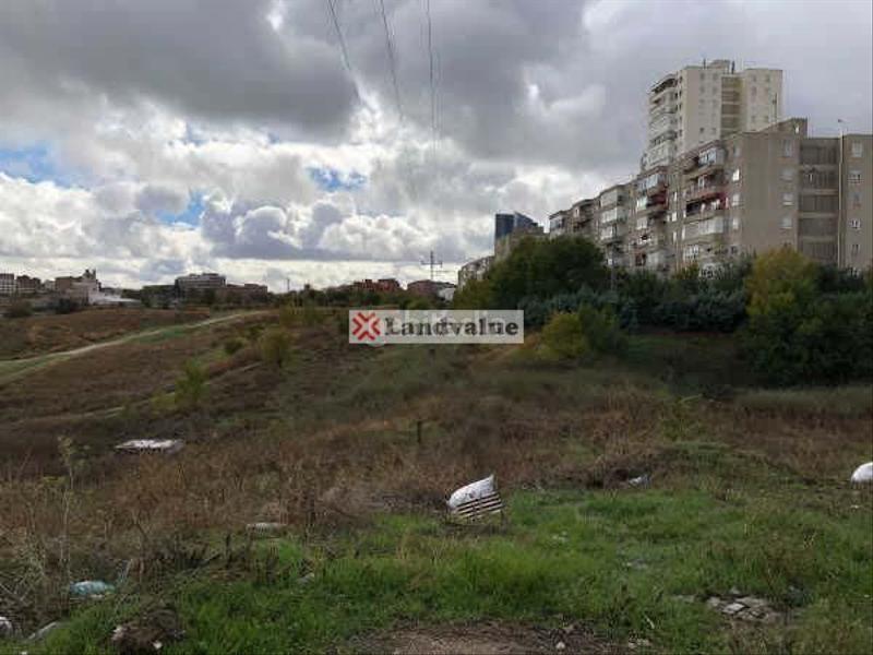 Foto 7d82ed17-29e5-4a3e-ae8b-95f40408e903. Terreno residencial en antonio de cabezón 53 en Tres Olivos-Valverde Madrid