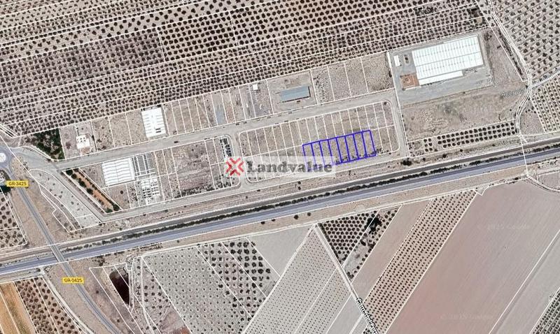 Foto 72ddf381-d108-4975-b70c-cec6b0715b34. Solar industrial a polígono industrial el arco a Valderrubio